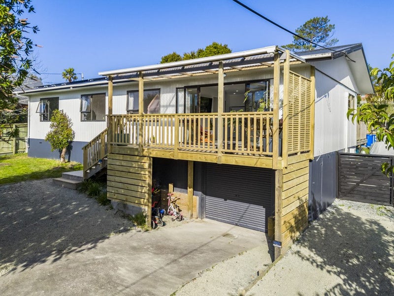 13 Brandon Road, Manly, Whangaparaoa - Carousel 1