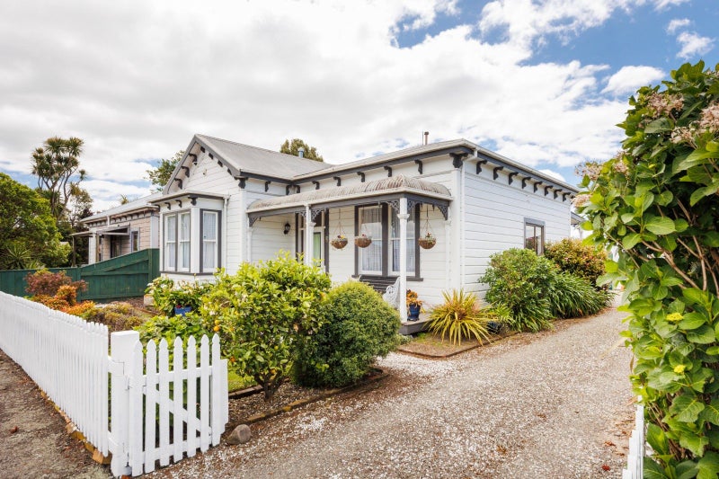21 Summerhays Street, Terrace End, Palmerston North - Carousel 1