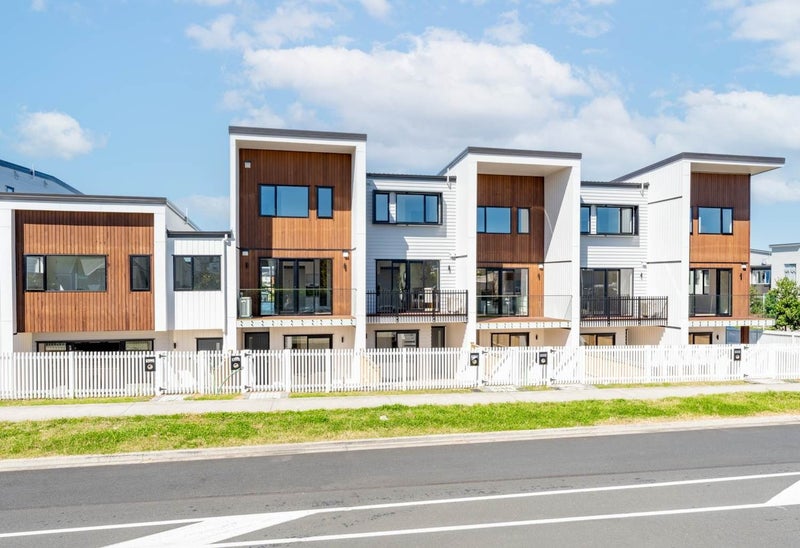 171 Clark Road, Hobsonville, Auckland - Carousel 1