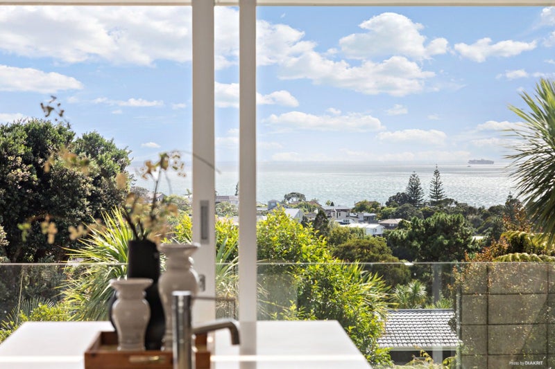 25 Braemar Road, Castor Bay, Auckland - Carousel 2