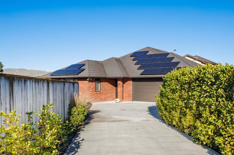 12 Ron Place, Fitzherbert, Palmerston North - Carousel 22