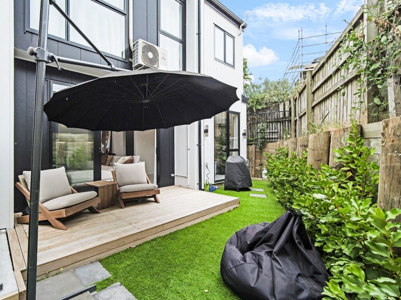 6D Bacot Place, Howick, Auckland - Carousel 18