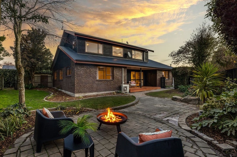 33 Erin Crescent, Mairehau, Christchurch - Carousel 1