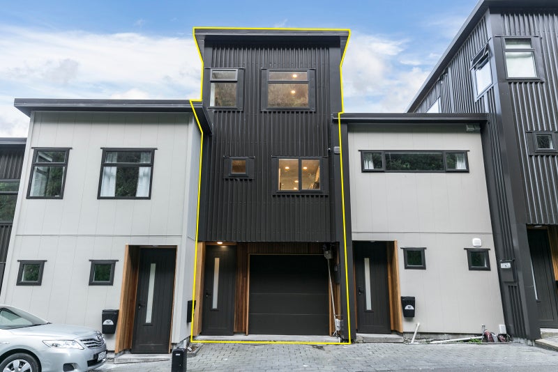 159 Grant Road, Thorndon, Wellington - Carousel 1