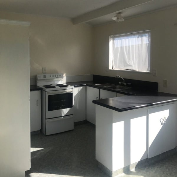 3/21 Randwick Crescent, Moera, Lower Hutt - Carousel 2