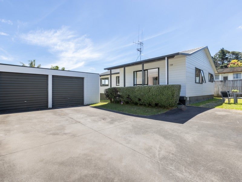 198B Bellevue Road, Bellevue, Tauranga - Carousel 1