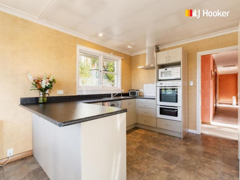 27 Morrison Street, Caversham, Dunedin - Carousel 2