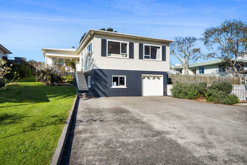 19 Stuart Place, Blagdon, New Plymouth - Carousel 1