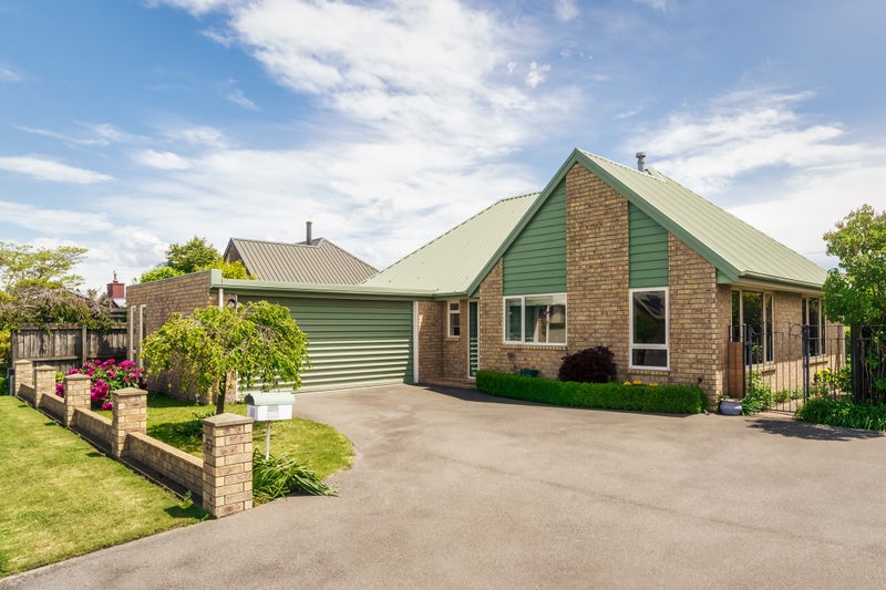 53 Skerten Avenue, Hornby, Christchurch - Carousel 1