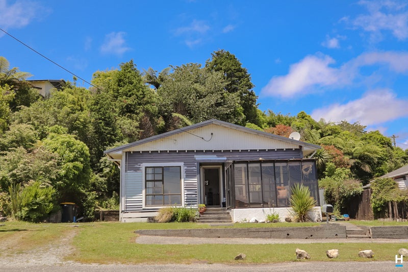 3 Sturge Street, Cobden, Greymouth - Carousel 1