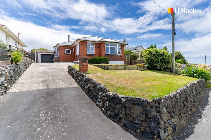 135 Tomahawk Road, Andersons Bay, Dunedin - Carousel 1
