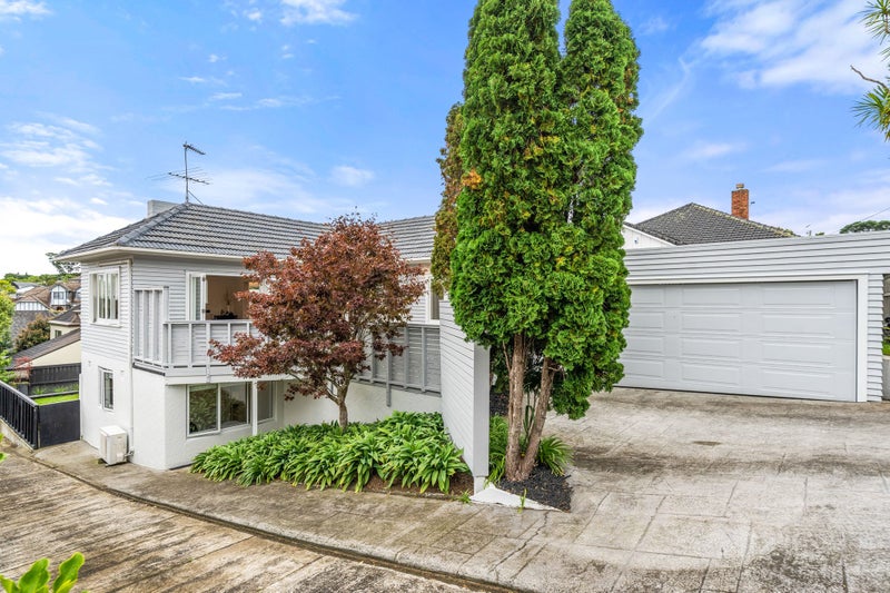 15 Riddell Road, Glendowie, Auckland - Carousel 2