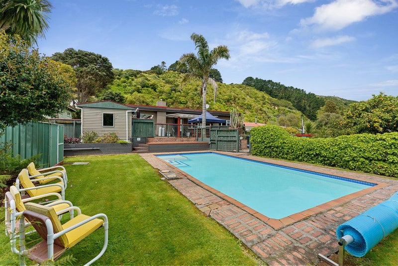164 Main Road South, Raumati South, Paraparaumu - Carousel 1