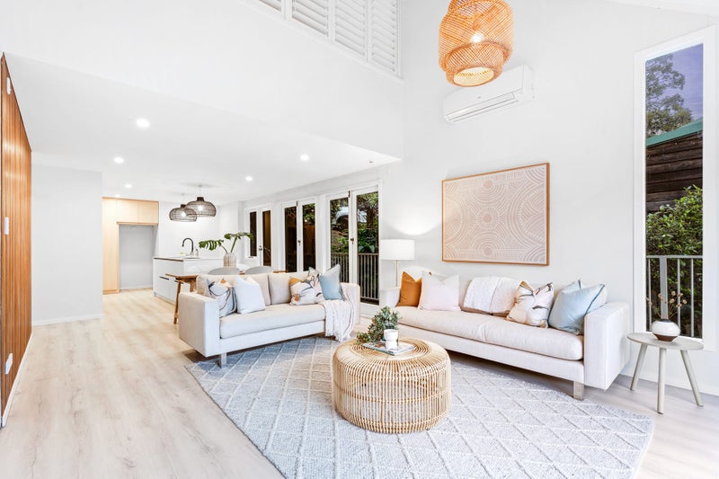 1/68 Braemar Road, Castor Bay, Auckland - Carousel 1