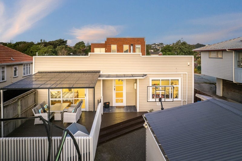 13 Main Road, Titahi Bay, Porirua - Carousel 1