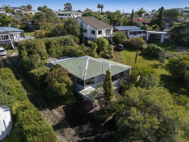 904A Whangaparaoa Road, Manly, Whangaparaoa - Carousel 1