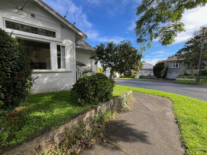 8 Prospect Terrace, Mount Eden, Auckland - Carousel 2