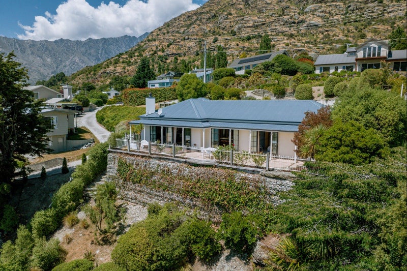 55 Loop Road, Kawarau Falls, Queenstown - Carousel 2