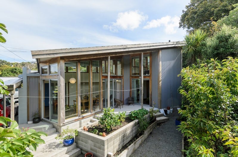 8 Awarua Street, Ngaio, Wellington - Carousel 1