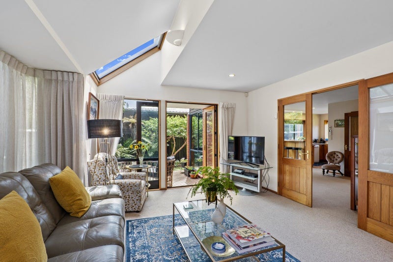 2/180 Main Road, Redcliffs, Christchurch - Carousel 2