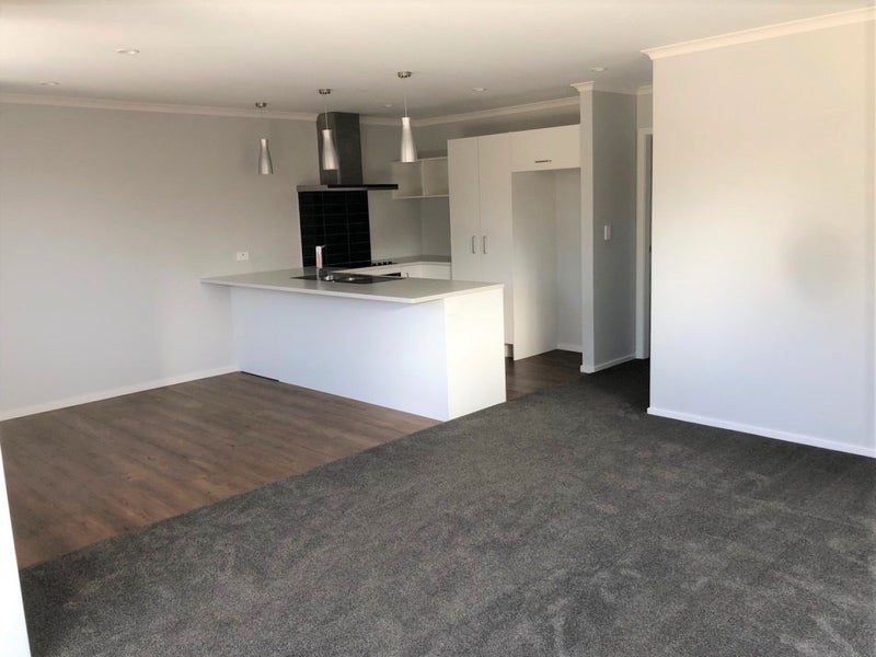 4 Tarata Grove, Lansdowne, Masterton - Carousel 2