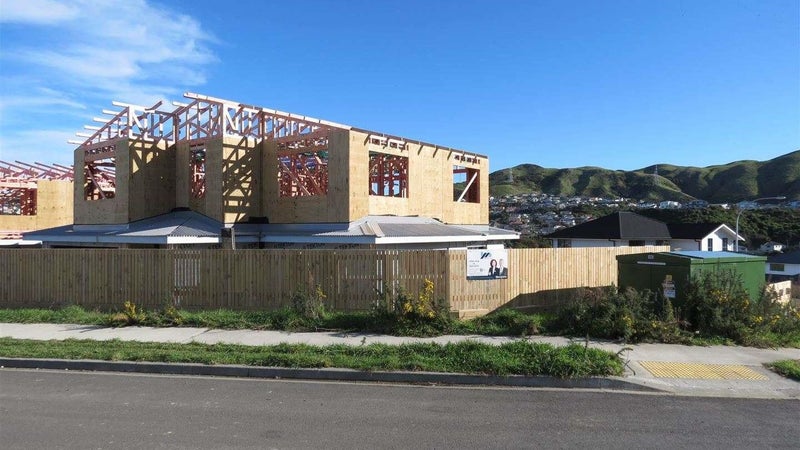 4 Pine Hill Rise, Glenside, Wellington - Carousel 1