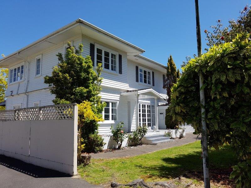 12 Malfroy Road, Victoria, Rotorua - Carousel 2