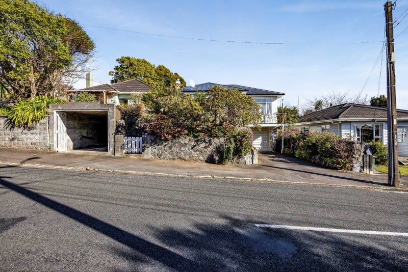 90 Mill Road, Lower Vogeltown, New Plymouth - Carousel 45