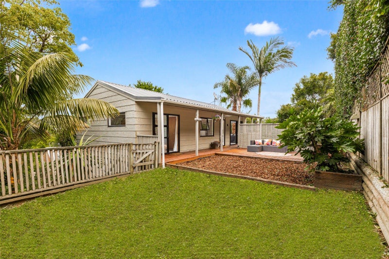 1/0 Stredwick Drive, Torbay, Auckland - Carousel 1