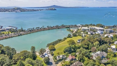 19A Judges Bay Road, Parnell, Auckland - Carousel 1