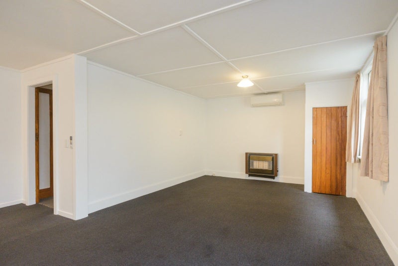 25 Kingswood Street, Takaro, Palmerston North - Carousel 2