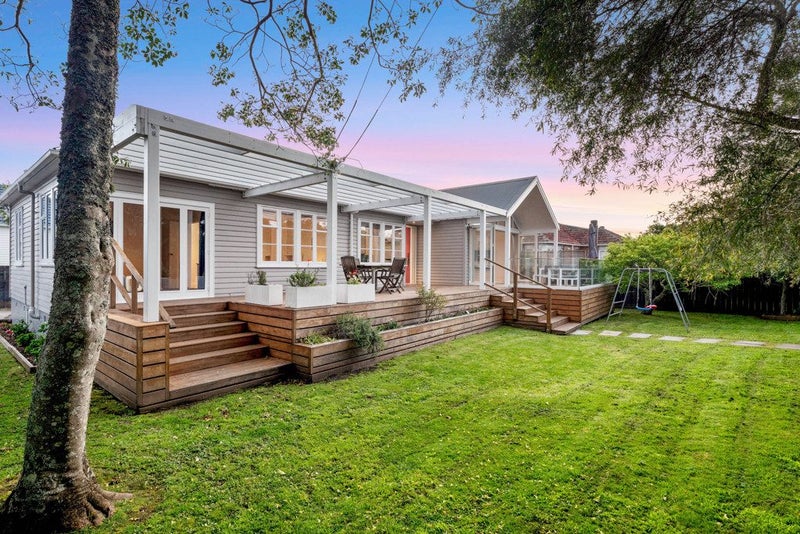 2 Hulse Avenue, Sandringham, Auckland - Carousel 2
