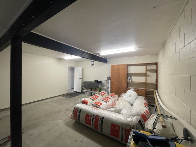 1/69 Simla Crescent, Khandallah, Wellington - Carousel 23