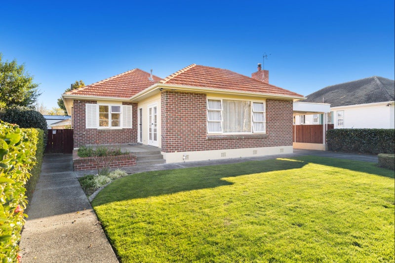79 Savage Crescent, West End, Palmerston North - Carousel 1
