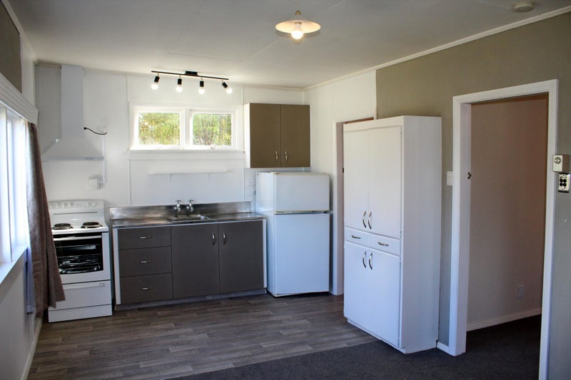 7 Cohen Place, Wakari, Dunedin - Carousel 2