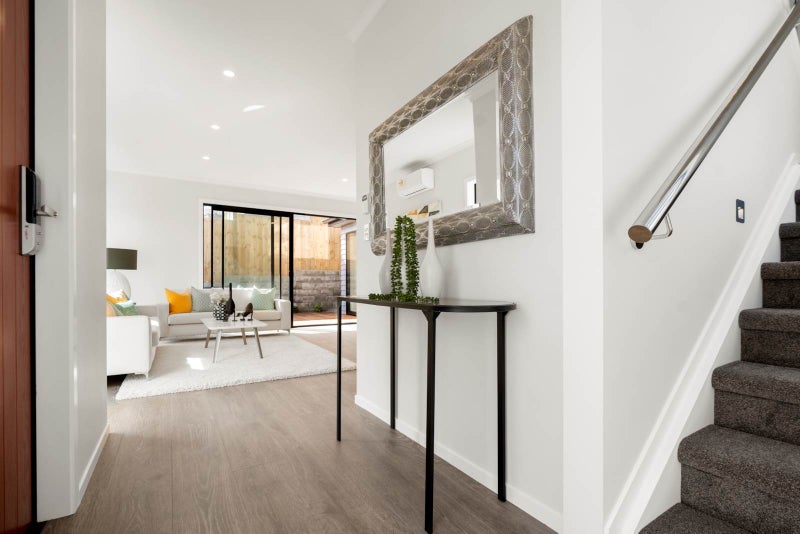 19 Lyttelton Avenue, Forrest Hill, Auckland - Carousel 2