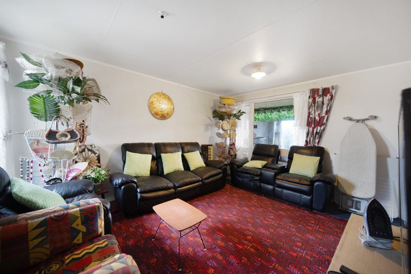 5 Kirkella Crescent, Mangere East, Auckland - Carousel 2