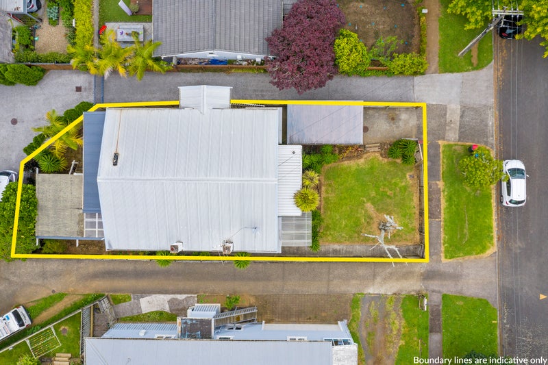 11 Epworth Avenue, Royal Oak, Auckland - Carousel 2