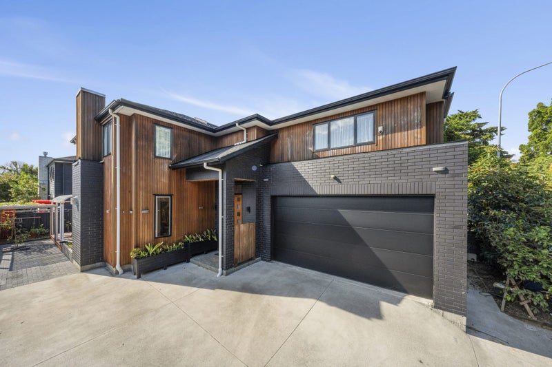 96 Gillies Avenue, Epsom, Auckland - Carousel 1