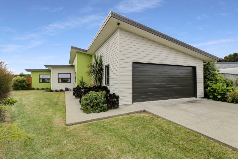 9 Oxnam Place, Foxton Beach, Foxton - Carousel 1