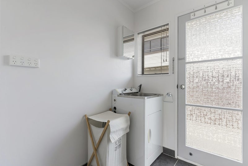 1/26A Eastern Beach Road, Eastern Beach, Auckland - Carousel 20