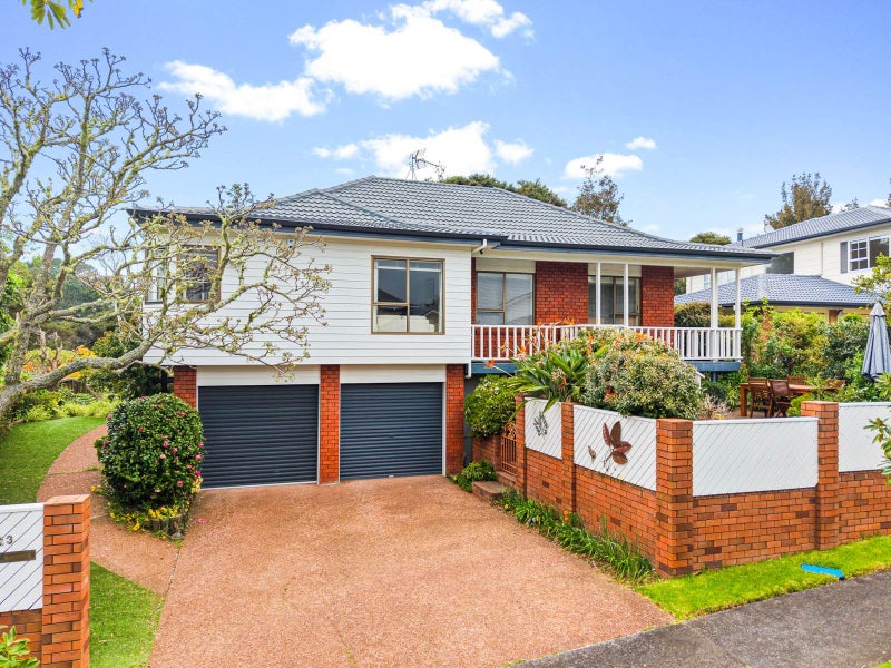 23 Ravenstone Place, Chatswood, Auckland - Carousel 1