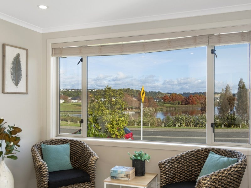 2 Fender Close, Pyes Pa, Tauranga - Carousel 2
