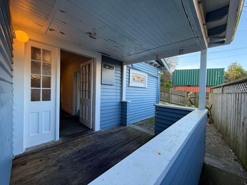 76 Aro Street, Aro Valley, Wellington - Carousel 2