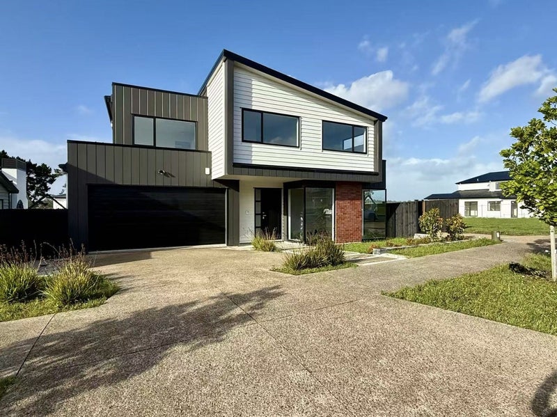 43 Evergreen Parade, Rosehill, Papakura - Carousel 2