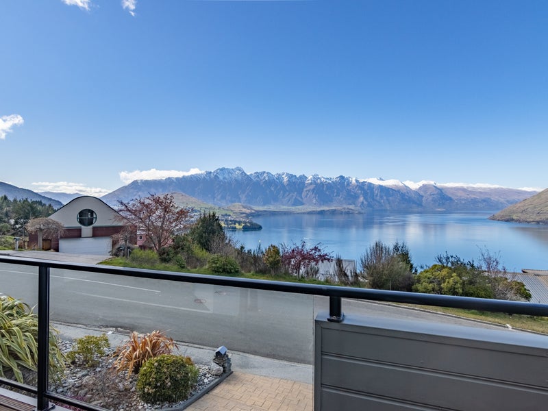 50B Greenstone Place, Fernhill, Queenstown - Carousel 1