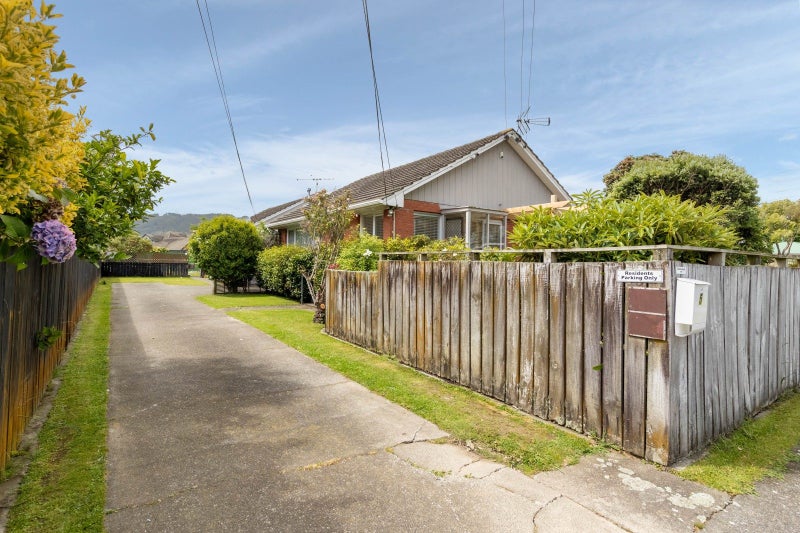 1/5 Rosebank Avenue, Avalon, Lower Hutt - Carousel 13