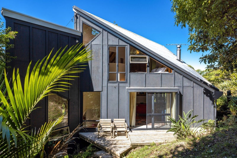 39 Wilma Road, Ostend, Waiheke Island - Carousel 1