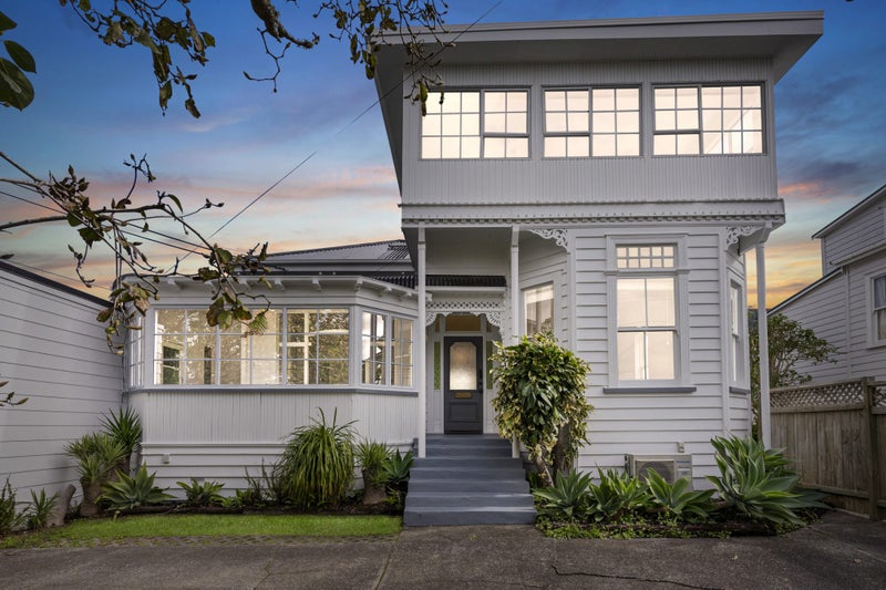 1/30 Princes Street, Northcote Point, Auckland - Carousel 1