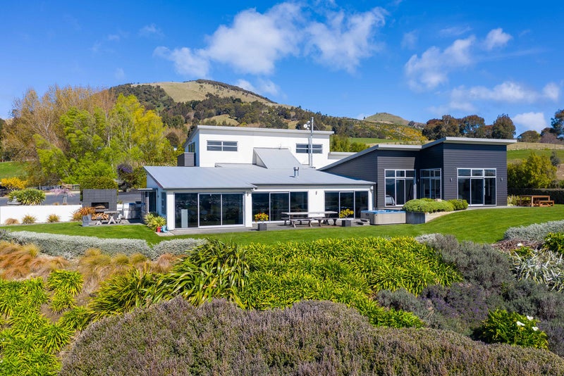 11 Fairmile Drive, Kinmont Park, Mosgiel - Carousel 1